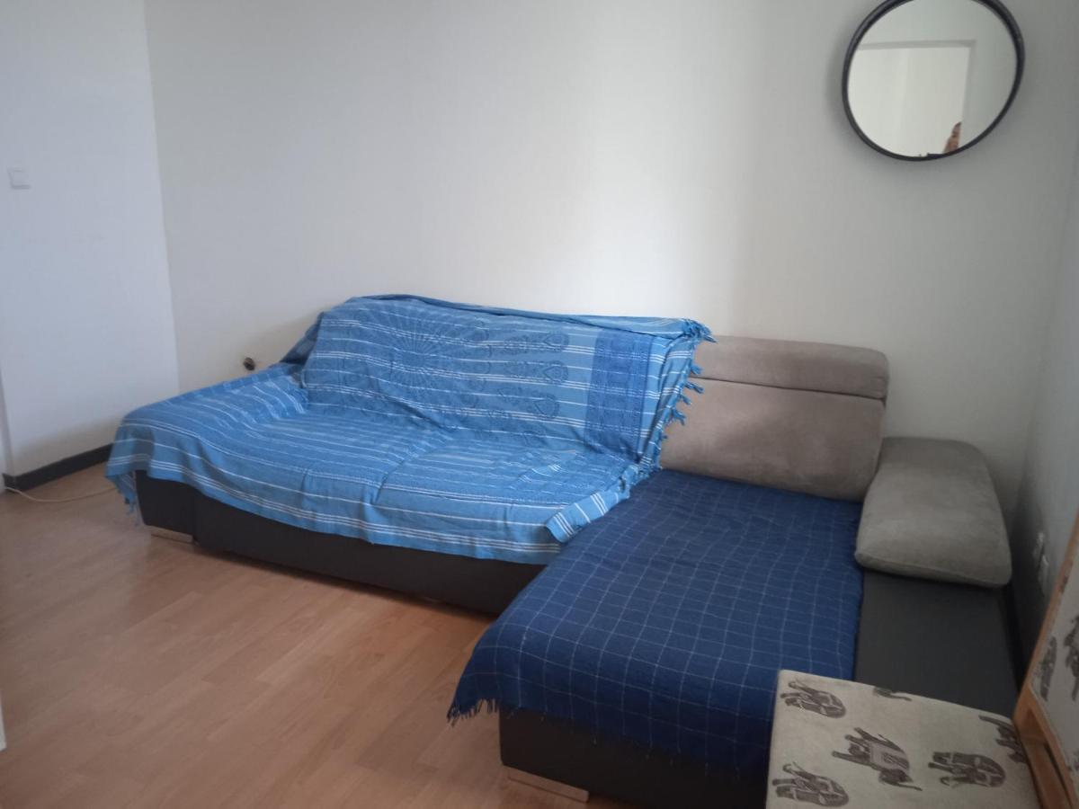 Logement Frontiere Du Luxembourg Nilvange Экстерьер фото